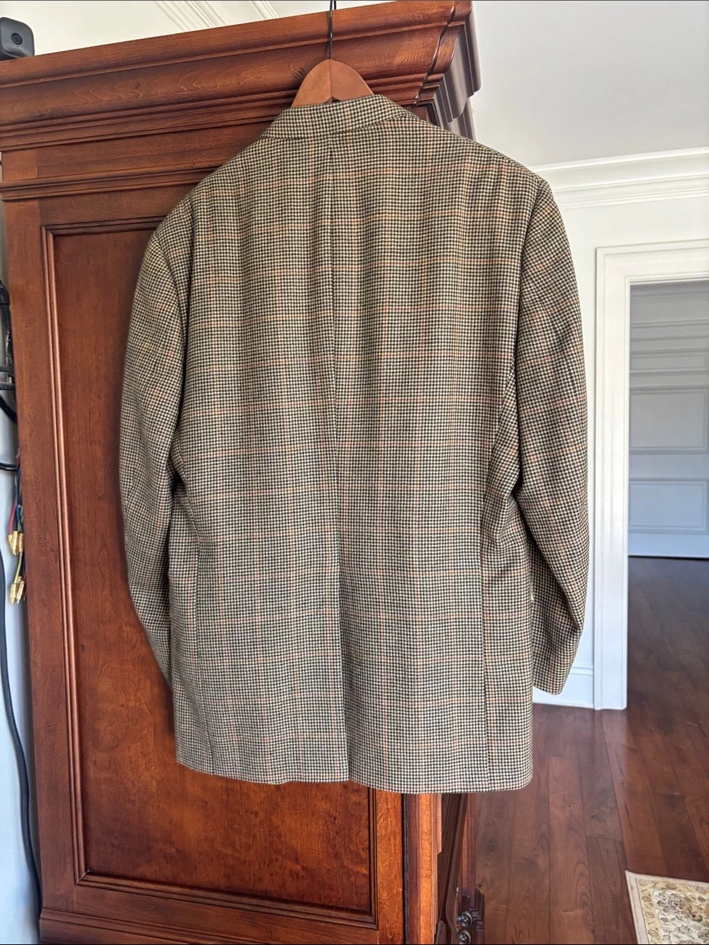 Burberry Classic Men's Houndstooth Blazer - Tan/Black